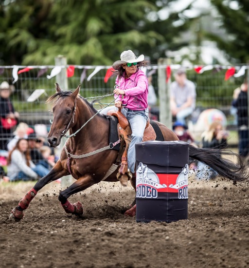 BARREL RACE