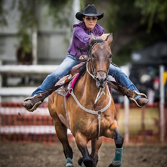 BARREL RACE