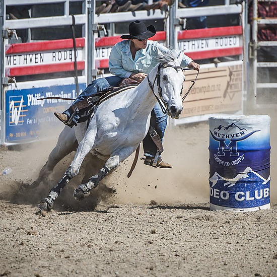 BARREL RACE