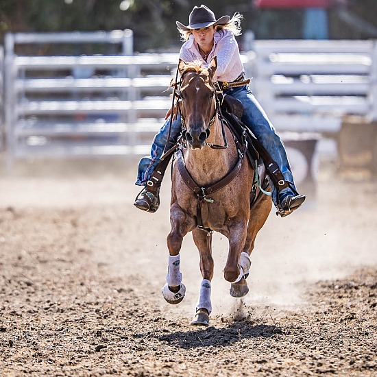 BARREL RACE